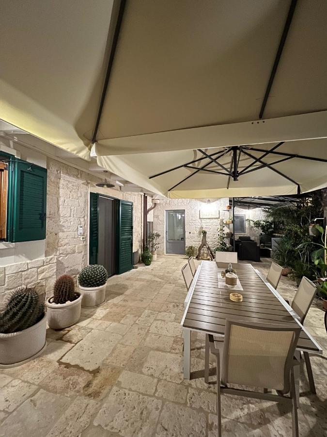 阿尔贝罗贝洛Trulli Occhi Di Pietra公寓 外观 照片